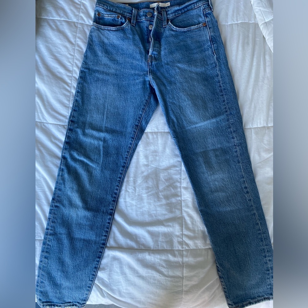 Dark Blue Levi’s Wedgie Jeans